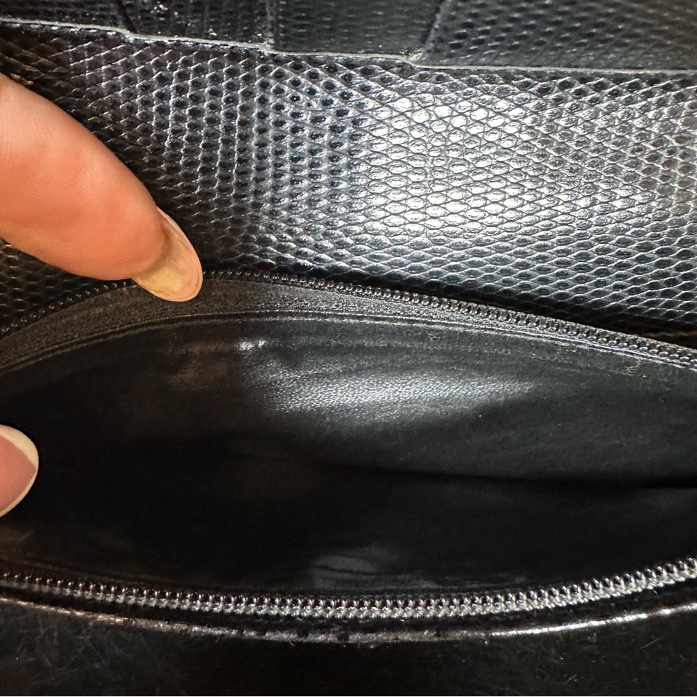 Salvatore Ferragamo Vintage Vara Ribbon Black Bi-fold Continental Wallet EUC - Picture 9 of 14